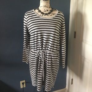 Women's XXL sweatshirt dress gray black stripes
