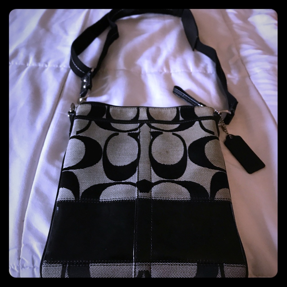 COACH UNISEX SLING BAG