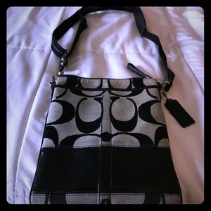 COACH UNISEX SLING BAG