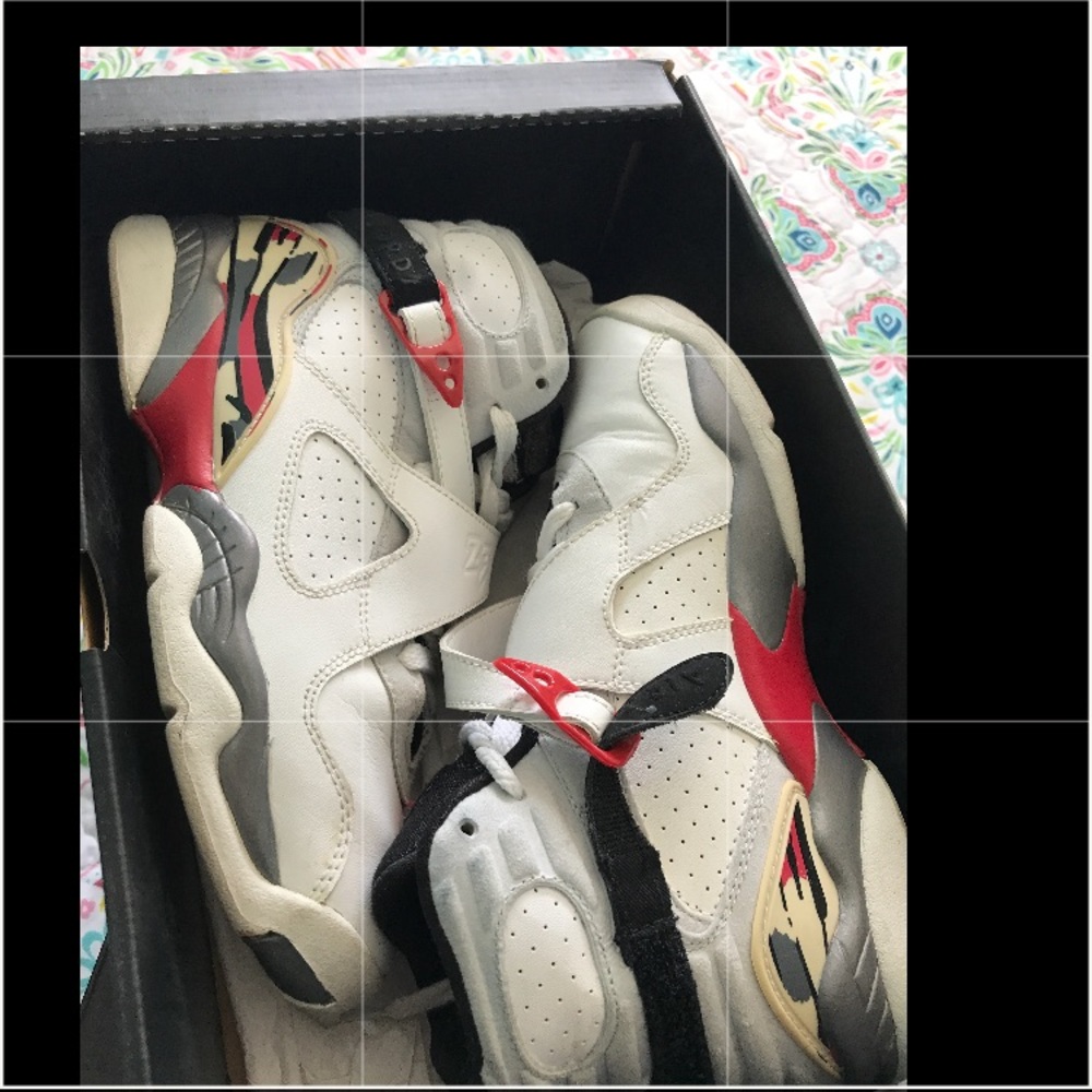 BOYS GS SIZE 5.5 Nike Jordan Retro 8