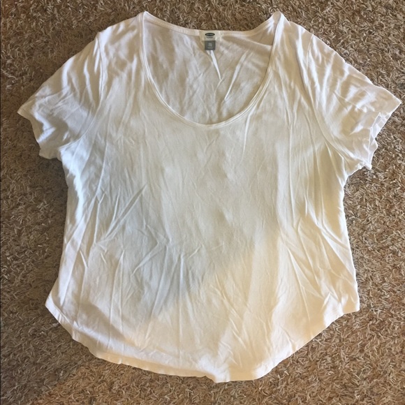 Old Navy white tee - Picture 1 of 2