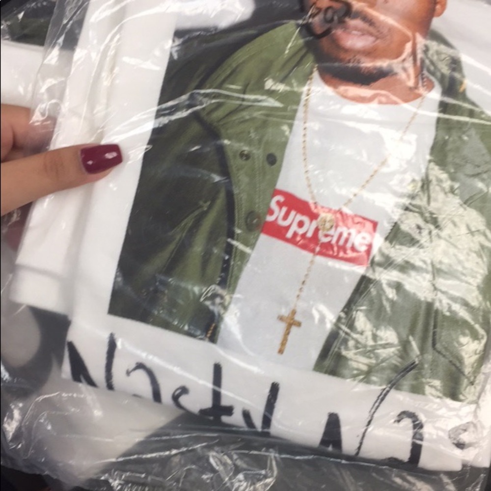 SOLD‼️NAS TEE - SUPREME 🔥 NWT - Picture 3 of 4