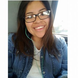 Meet your Posher, Yesica