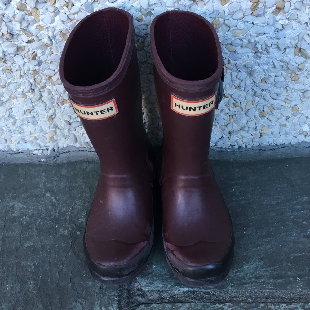 Hunter boots plum size 11