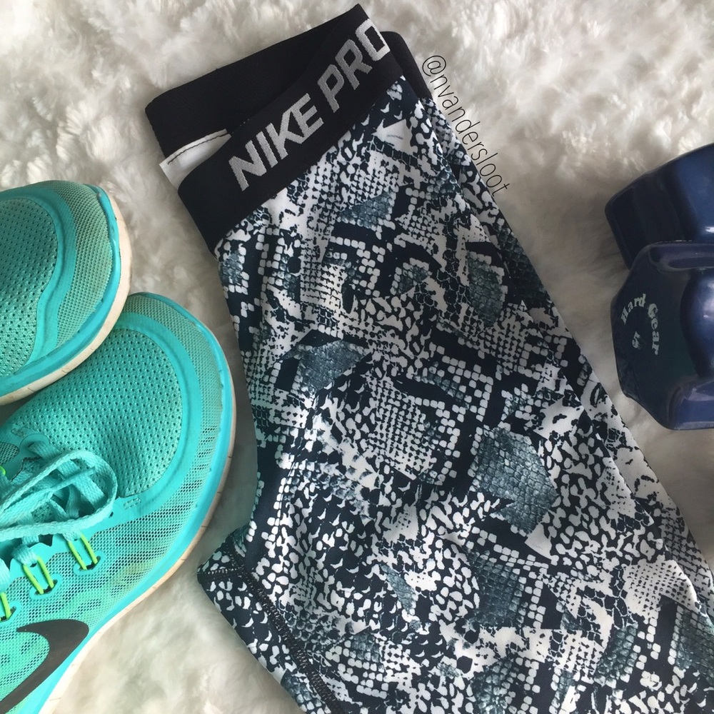 Nike Pro Running Capri