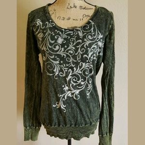 Daytrip  Womens Embellished Top, Large