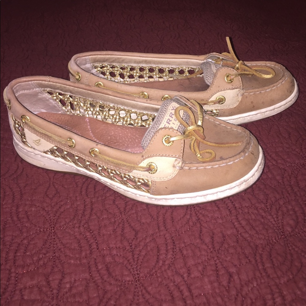 Size 7.5 sperry top siders