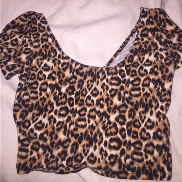 Cheetah print crop top size M - Picture 1 of 2