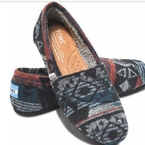 Toms