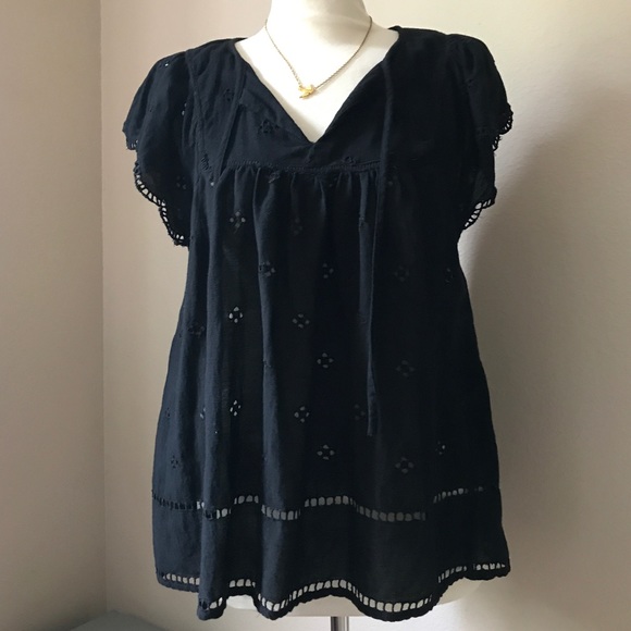 GAP Tops - GAP Eyelet Blouse