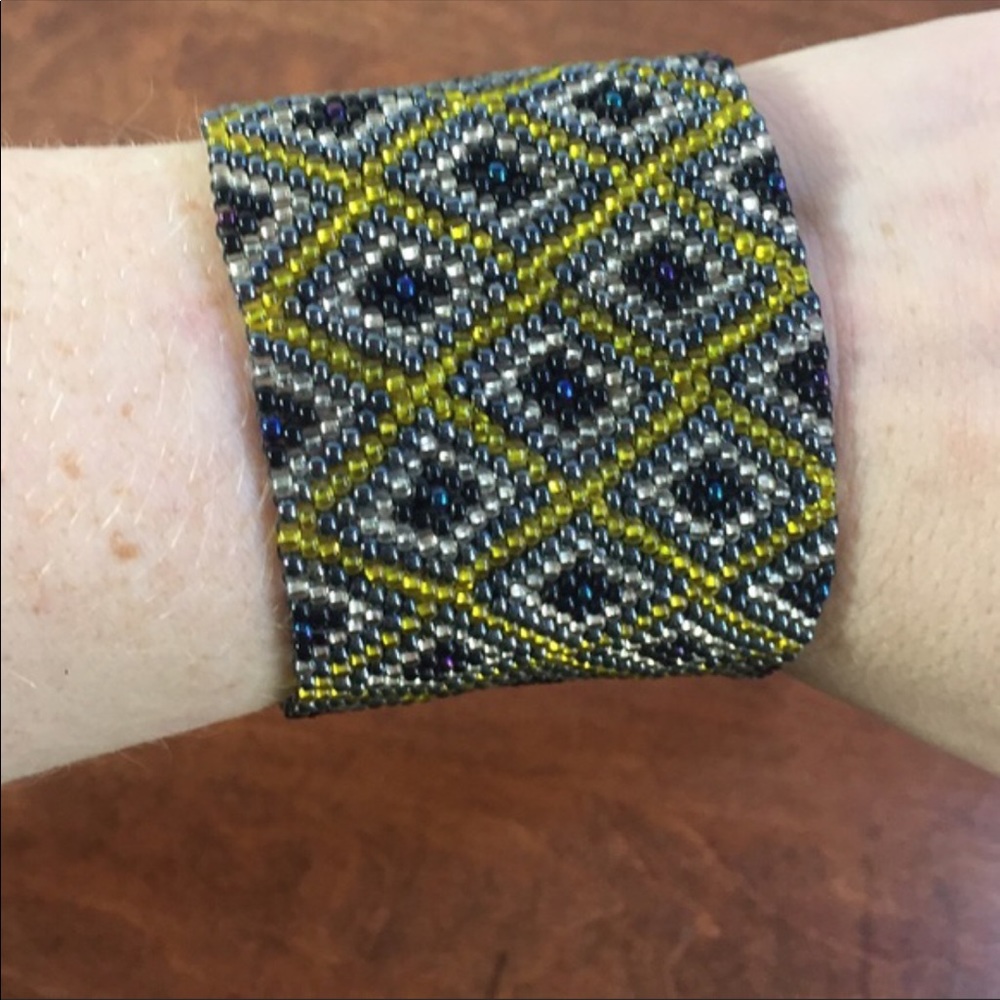 Hand beaded & loomed bracelet