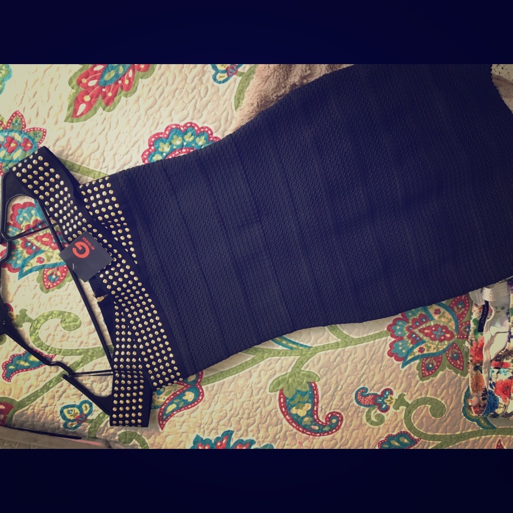 Dress size small. Brand: Guess (empire collection