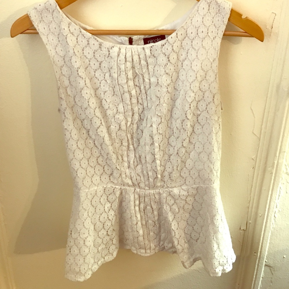 XS Lace Nicole Miller Tank