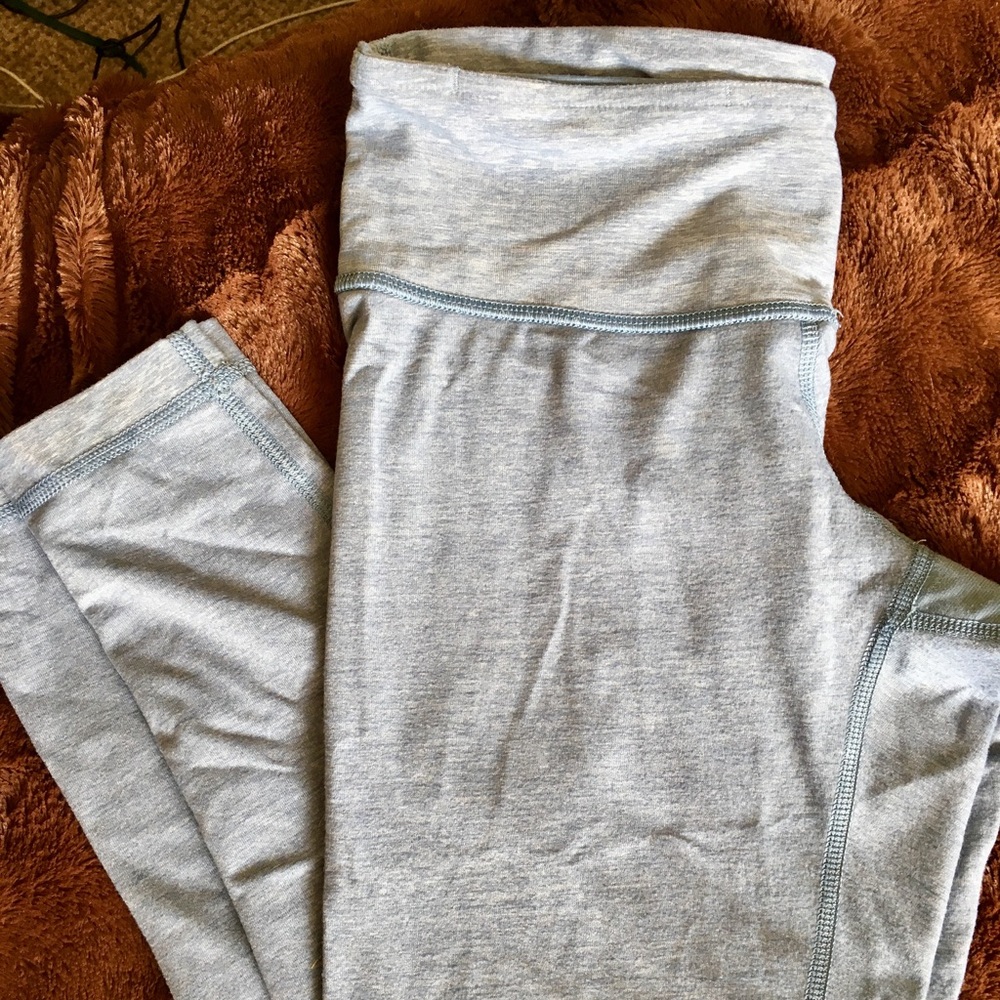 LULULEMON wunder under light blue heathered crops