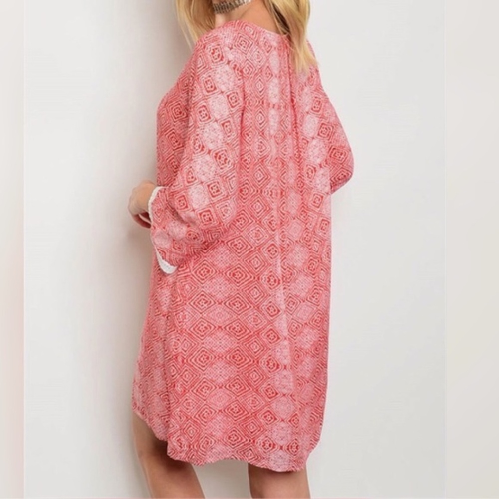 Red & White Tribal Print Dress w/Bell Sleeves - Picture 3 of 3