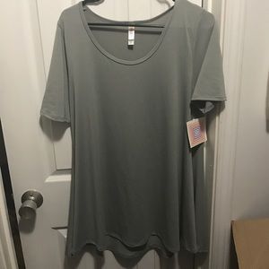 BNWT Perfect T