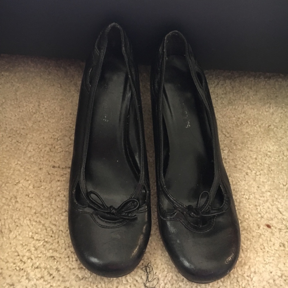 1in heels. Good for any formal event