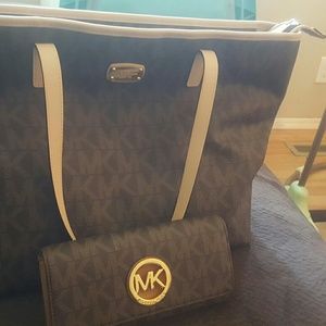 Mk Purse and wallet