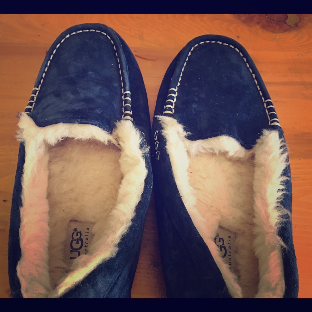 Size 10 Ugg slipper