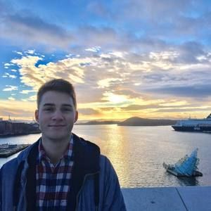 Meet your Posher, Evan