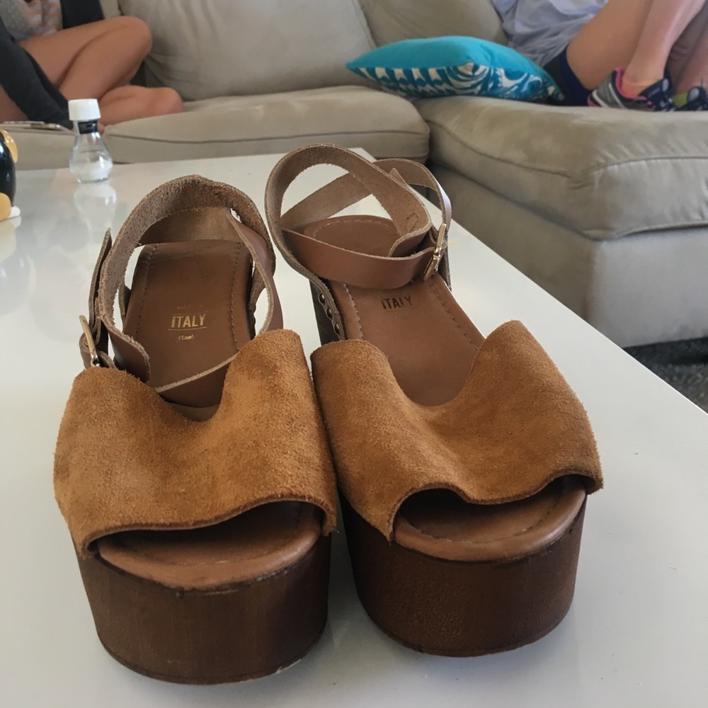 Seychelles Brown Wedges