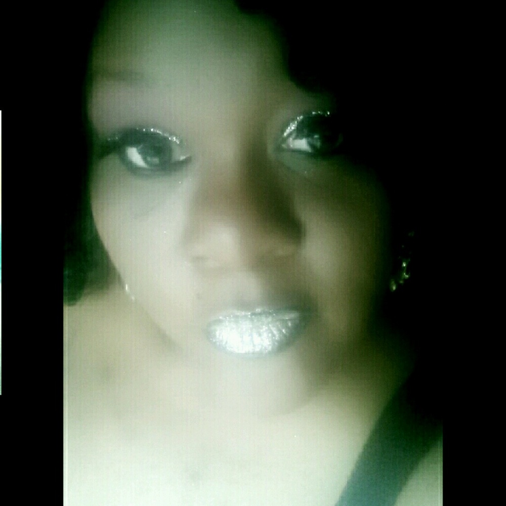 Meet your Posher, Latanya