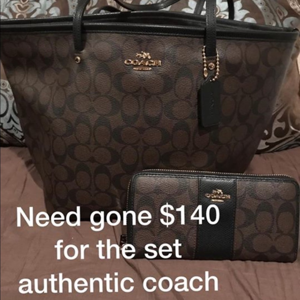 Coach purse and wallet