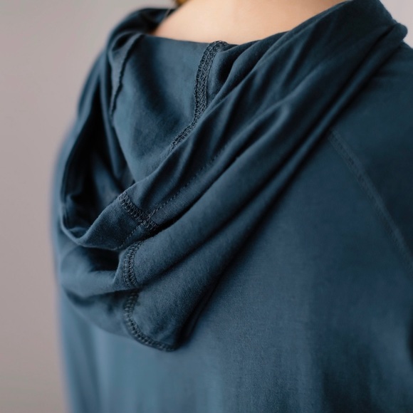 East Side Workout Hoodie *Last 1! - Picture 6 of 7