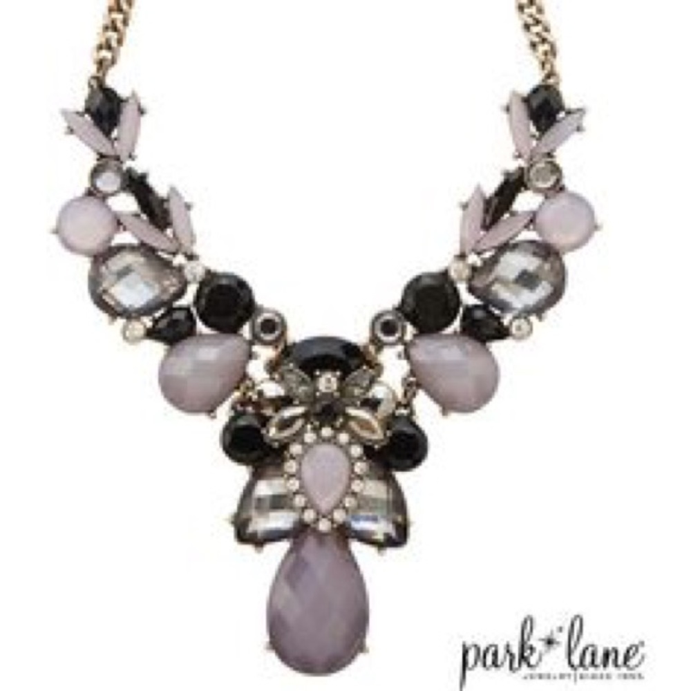 🚨SALE🚨 😍PARK LANE Nightfall necklace