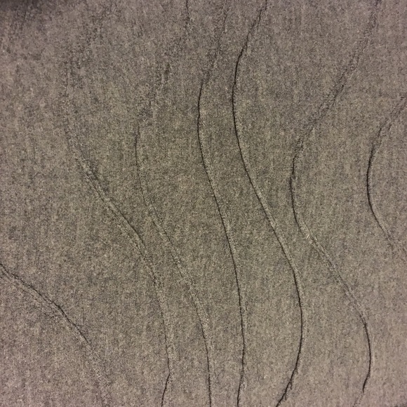 Wavy gray dress - Picture 3 of 3