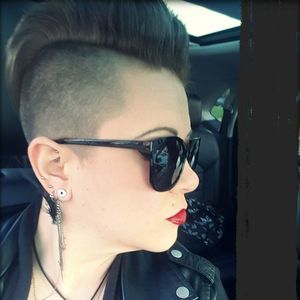 Meet your Posher, Lauren