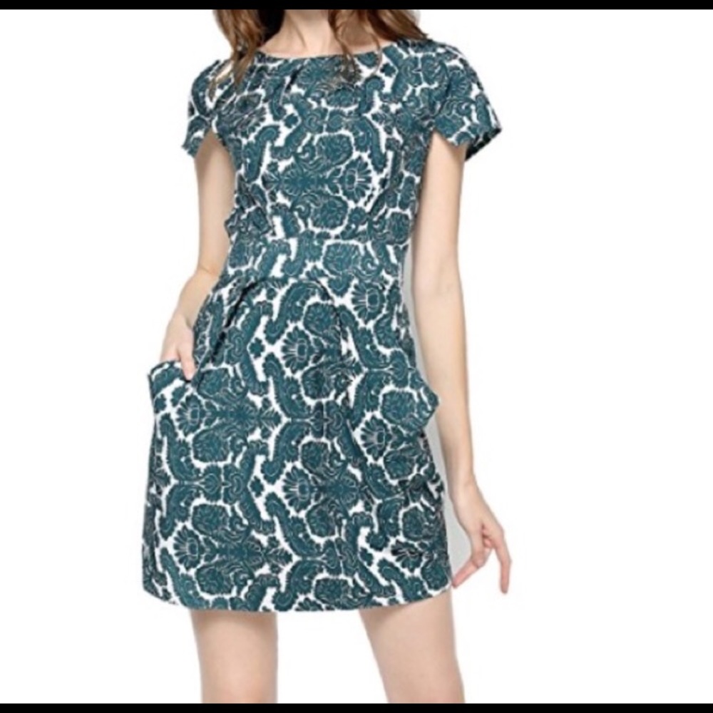 Green Patterned Dress with POCKETS!