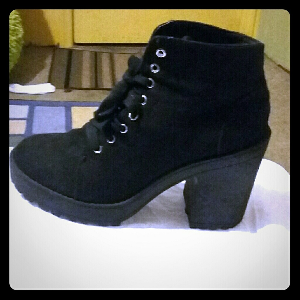 Platform boots