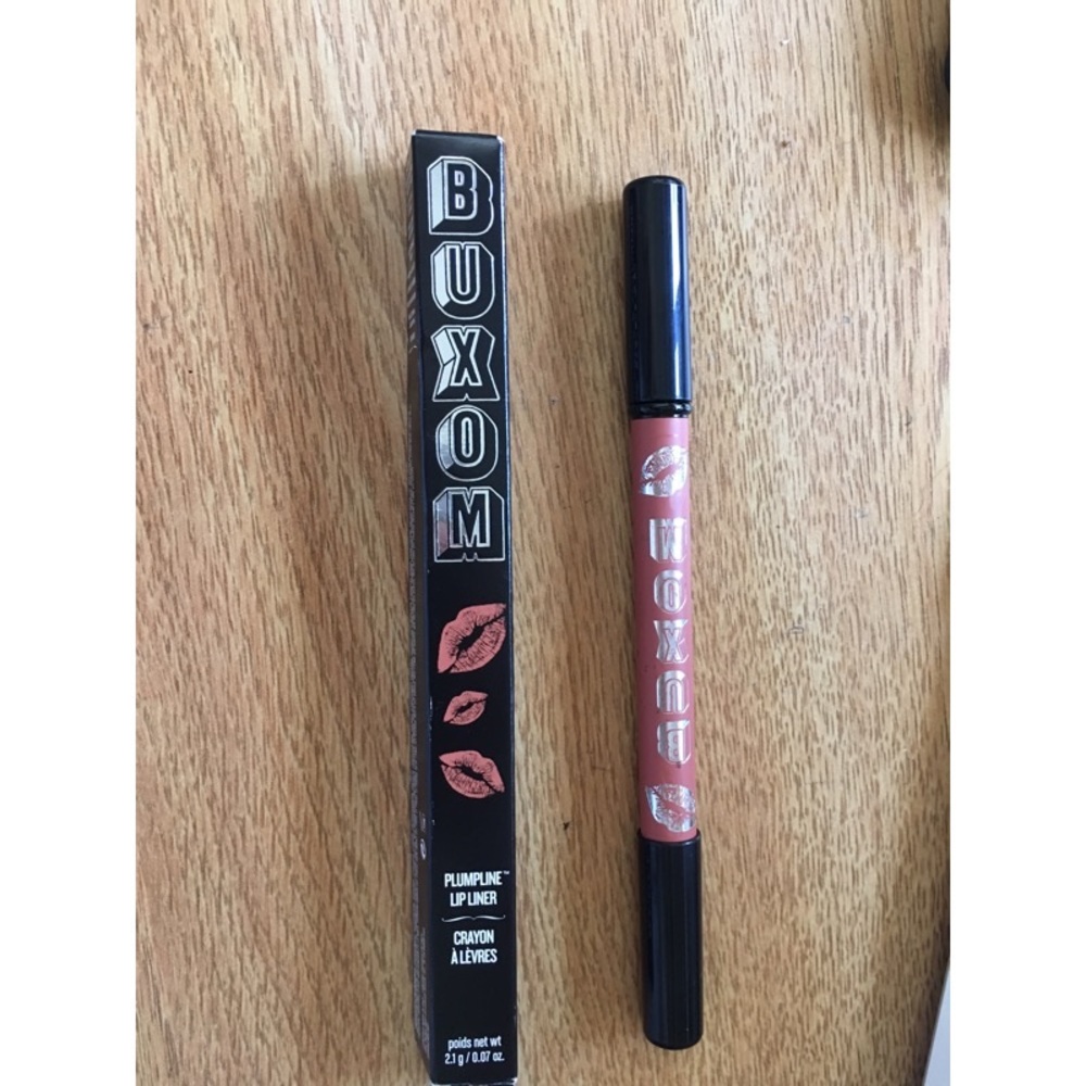 BUXOM Plumpline Lip Liner