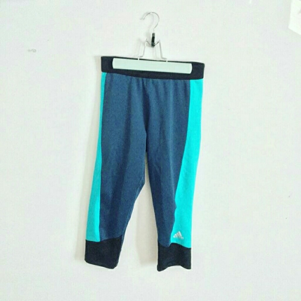 Adidas leggings 💟