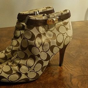 Authentic coach boots