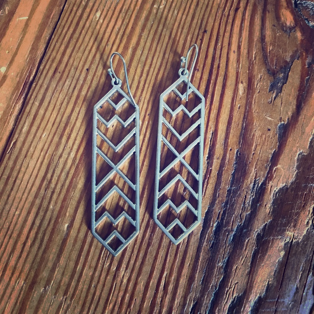 ~*geometric*~ urban outfitters silver earrings