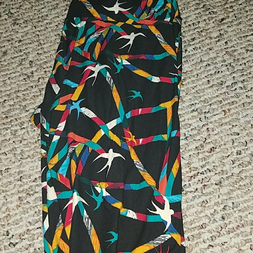 Lularoe TC leggings with swallows and rainbows