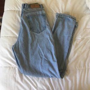 VINTAGE HIGH WAISTED JEANS