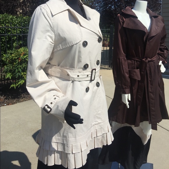 Luii NWOT Button Down Double Pleated Hem off white 3/4 trench coat jacket L - Picture 3 of 12