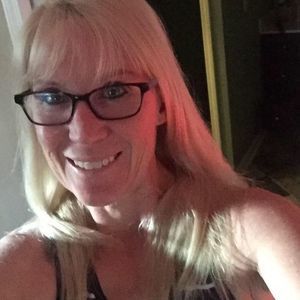 Meet your Posher, Pamela