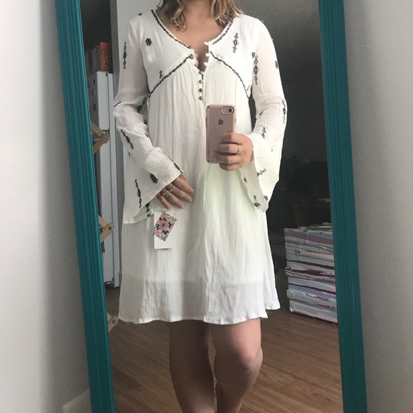 Xhilaration Dresses & Skirts - Boho white dress with black detail