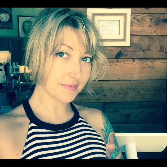 Meet your Posher, Megan - Picture 1 of 1