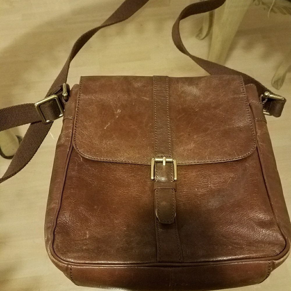 Fossil Crossbody Bag.