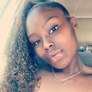 Meet your Posher, Brianna