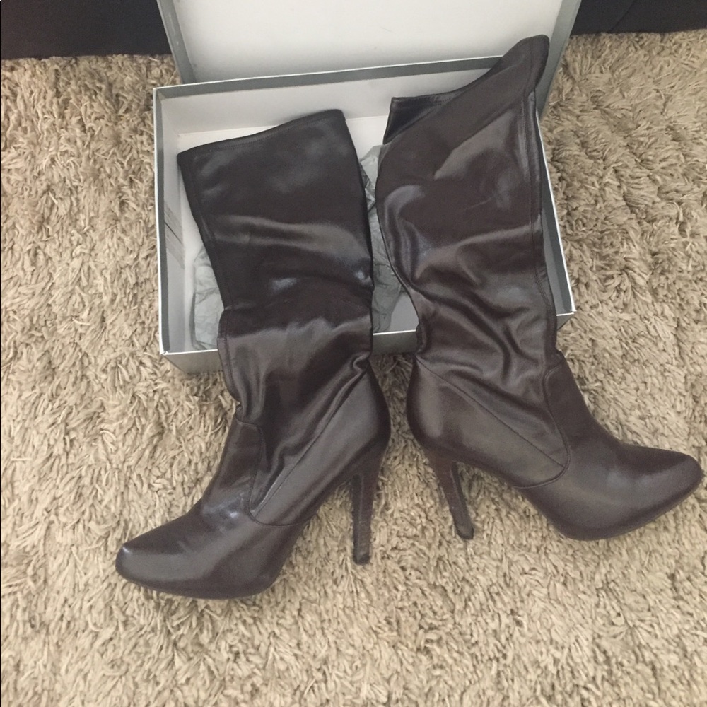 Brown boots 👢👢