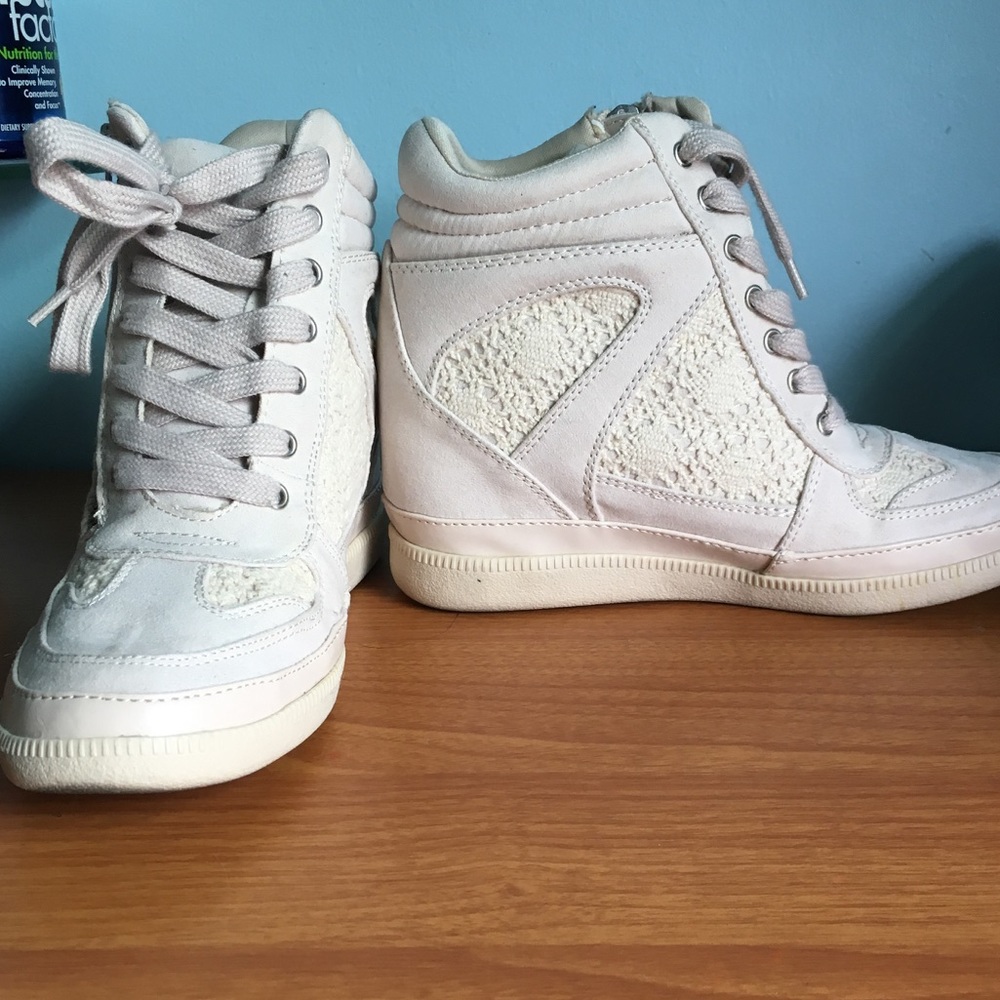 Aeropostale sneaker wedges