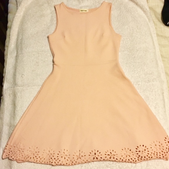 Pale peach sundress - Picture 1 of 1