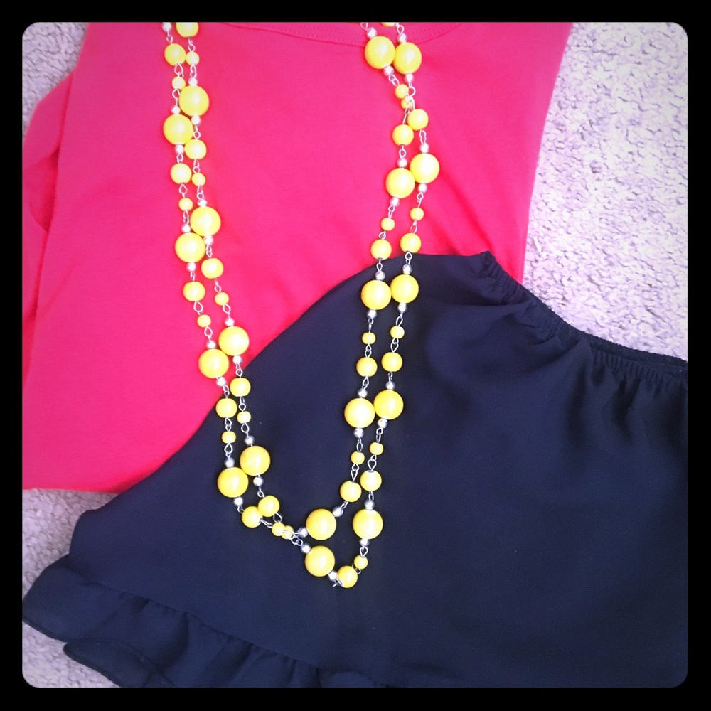 Brandy Melville navy blue ruffle shorts! So cute!