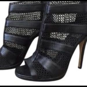 Dolce Vita Open toe, Caged Booties